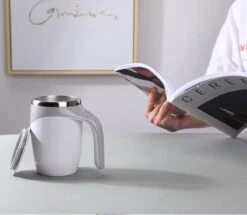 Zelfroerende Mok - Self Stirring Mug - Met Deksel - Thermosbeker -Keukenbenodigdheden 1200x1043 4
