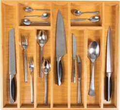 Grote Bestekbak Bamboe 51x47cm | Besteklade Van Coninx | Bestekhouder | Opbergbak | Duurzaam | Voor Laden Van 47cm Diep 13 Grote Bestekbak Bamboe 51x47cm | Besteklade Van Coninx | Bestekhouder | Opbergbak | Duurzaam | Voor Laden Van 47cm Diep -Keukenbenodigdheden 1200x1096 2