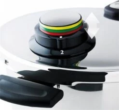 Fissler Vitavit Premium 2022 - Snelkookpan - 6 Liter - Met Stoominzet 8 Fissler Vitavit Premium 2022 - Snelkookpan - 6 Liter - Met Stoominzet -Keukenbenodigdheden 1200x1102 6