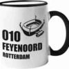 Mok Met ZWART Handvat | 010 Feyenoord Rotterdam | Met De Kuip | Mok Voor Fan | 2 Mok Met ZWART Handvat | 010 Feyenoord Rotterdam | Met De Kuip | Mok Voor Fan | -Keukenbenodigdheden 1200x1116 1