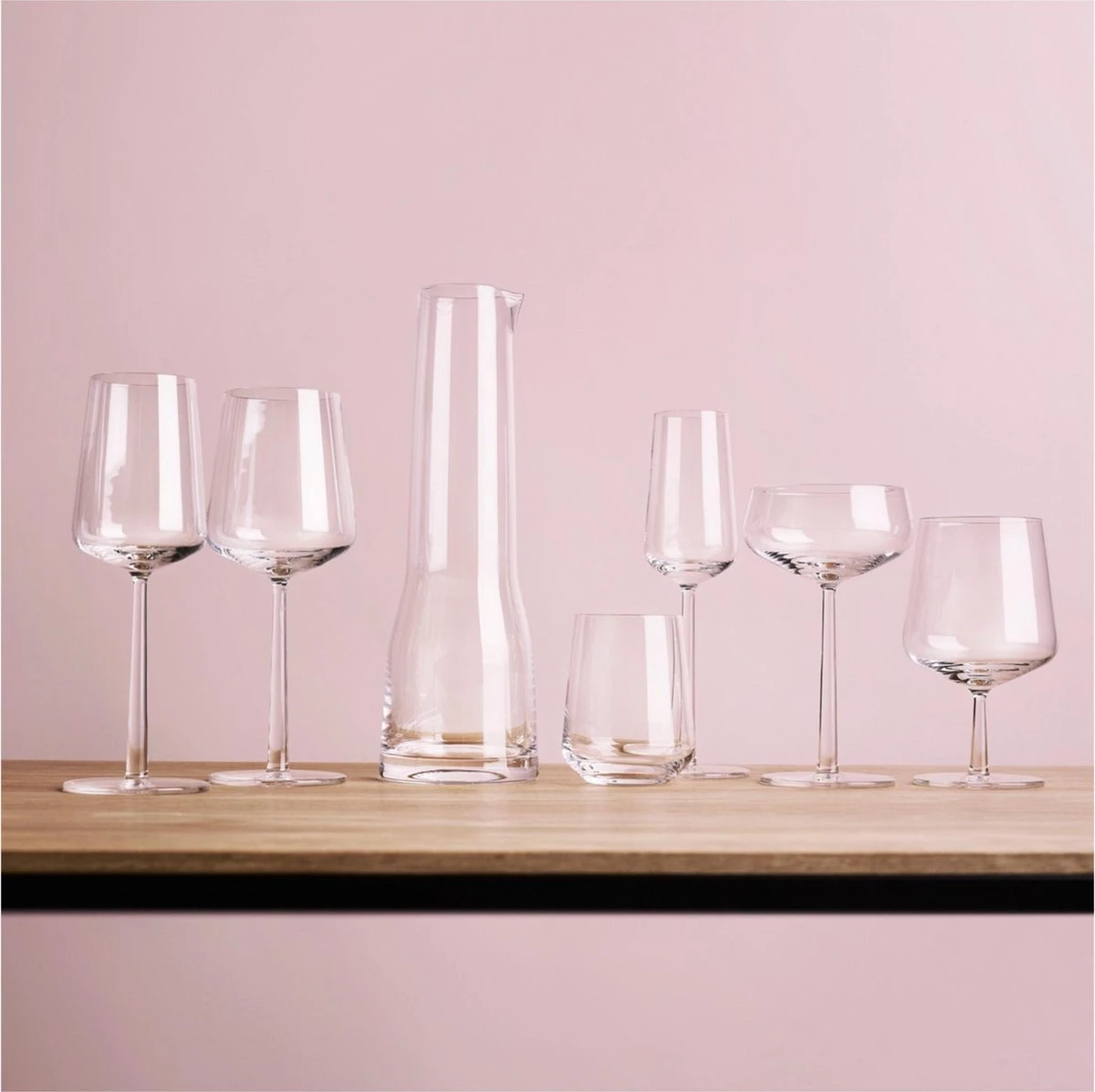 Iittala Essence - Wijnglazen Witte Wijn – Vaatwasserbestendig - Transparant - 33 Cl – Set Van 2 Glazen 8 Iittala Essence - Wijnglazen Witte Wijn – Vaatwasserbestendig - Transparant - 33 Cl – Set Van 2 Glazen - Afbeelding 6
