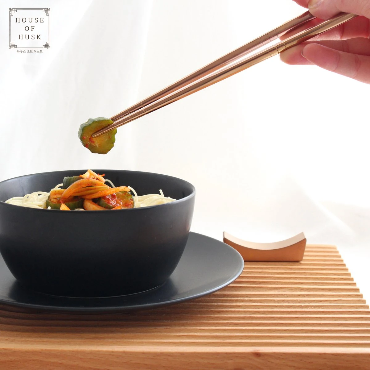 House Of Husk Chopsticks Set - Koreaanse Eetstokjes - Vaatwasserbestendig - RVS - 5 Paar - Rose Goud 7 House Of Husk Chopsticks Set - Koreaanse Eetstokjes - Vaatwasserbestendig - RVS - 5 Paar - Rose Goud - Afbeelding 5