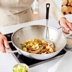 Demeyere Industry 5 RVS Wokpan – Wokpan Inductie – 30 Cm –2 Handvaten – PTFE-vrij 15 Demeyere Industry 5 RVS Wokpan – Wokpan Inductie – 30 Cm –2 Handvaten – PTFE-vrij -Keukenbenodigdheden 1200x1200 1073