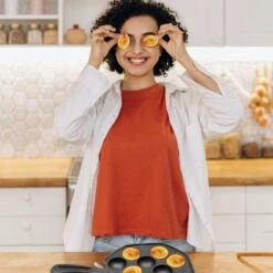 Home&House Poffertjespan Set - Zwart - Poffertjesmaker - Inductie - Gas - Poffertjes - Prik Vork - Kwast - Gietijzer - Poffertjesplaat - Poffertjespannen 11 Home&House Poffertjespan Set - Zwart - Poffertjesmaker - Inductie - Gas - Poffertjes - Prik Vork - Kwast - Gietijzer - Poffertjesplaat - Poffertjespannen -Keukenbenodigdheden 1200x1200 1188