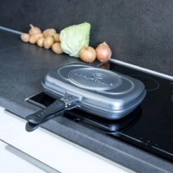 Herenthal Dubbele Grillpan - Ø 28 Cm - Koekenpan - Keramische Pan - Marmeren Coating Met Antiaanbaklaag - PFAS & PFOA Vrij - Pan - Grill - Vermindert Geur, Rook En Oliespatten - Zilver -Keukenbenodigdheden 1200x1200 1327