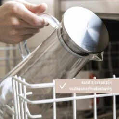 MÊZON® Schenkkan - Glazen Waterkan - Waterkaraf Voor Fruitwater - Multifunctionele Decanteer Karaf - Kan Met Deksel - 1.5L Capaciteit 11 MÊZON® Schenkkan - Glazen Waterkan - Waterkaraf Voor Fruitwater - Multifunctionele Decanteer Karaf - Kan Met Deksel - 1.5L Capaciteit -Keukenbenodigdheden 1200x1200 159