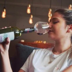 MikaMax Wijnfles Glas XXL - Groot Wijnglas - Past Standaard Kurk Op - 750ml 27 MikaMax Wijnfles Glas XXL - Groot Wijnglas - Past Standaard Kurk Op - 750ml -Keukenbenodigdheden 1200x1200 1643