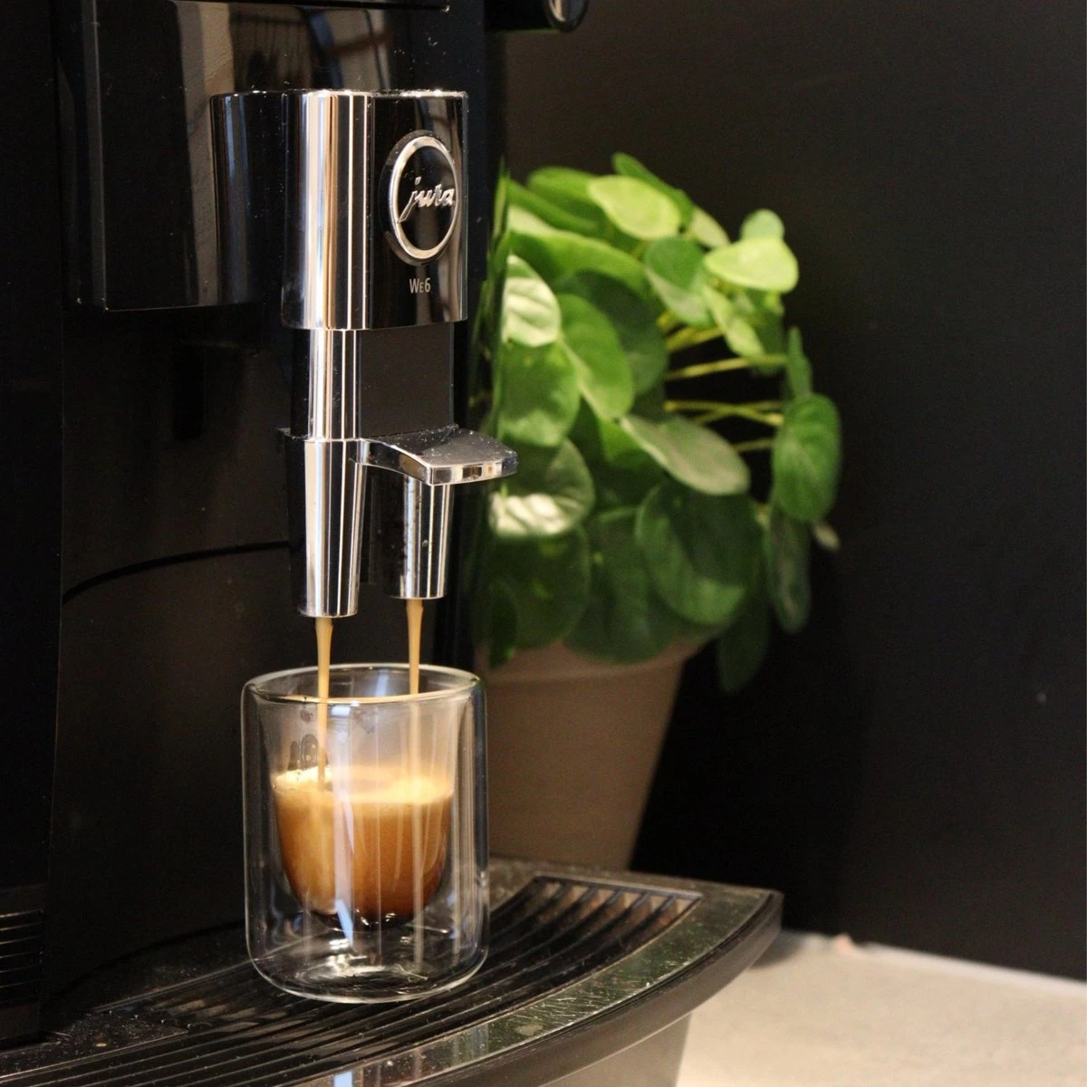 Orange85 Espresso Glazen - Set Van 4 - Kopjes - Dubbelwandig - Glas - 80ml - 5.5 X 7.5 Cm - Koffiekopjes 3 Orange85 Espresso Glazen - Set Van 4 - Kopjes - Dubbelwandig - Glas - 80ml - 5.5 X 7.5 Cm - Koffiekopjes