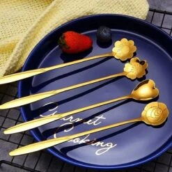 Fako Bijoux® - 4 Lange Lepels Bloem Motief - Latte Macchiato - Longdrink - Cocktail - Dessert - IJs - Koffie - Goud - 4 Stuks - Bewaarzakje 9 Fako Bijoux® - 4 Lange Lepels Bloem Motief - Latte Macchiato - Longdrink - Cocktail - Dessert - IJs - Koffie - Goud - 4 Stuks - Bewaarzakje -Keukenbenodigdheden 1200x1200 794