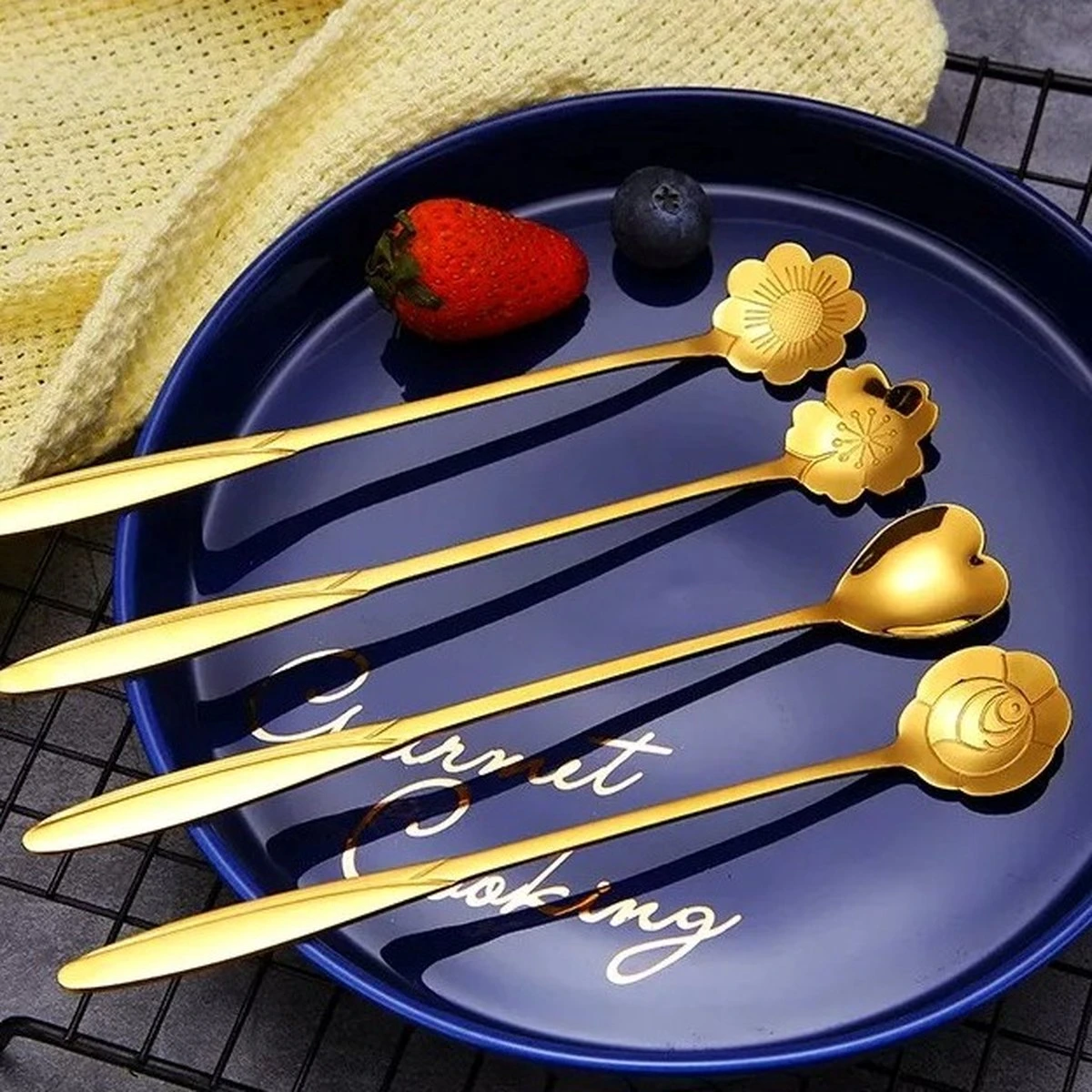 Fako Bijoux® - 4 Lange Lepels Bloem Motief - Latte Macchiato - Longdrink - Cocktail - Dessert - IJs - Koffie - Goud - 4 Stuks - Bewaarzakje 6 Fako Bijoux® - 4 Lange Lepels Bloem Motief - Latte Macchiato - Longdrink - Cocktail - Dessert - IJs - Koffie - Goud - 4 Stuks - Bewaarzakje - Afbeelding 4