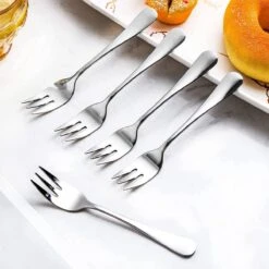 House Of Husk® Gebaksvorkjes - Dessertvorken - Taartvorkjes - Cocktailvorken - Klein Vorkjes - 12 Stuks - RVS - Zilver -Keukenbenodigdheden 1200x1200 927