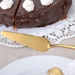 Orange85 Taartschep - Cakeschep - Goud - RVS - 23 Cm - Bakspullen -Keukenbenodigdheden 1200x1200 937