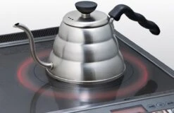 Hario V60 Buono Waterketel 1 Liter 9 Hario V60 Buono Waterketel 1 Liter -Keukenbenodigdheden 1200x778 5