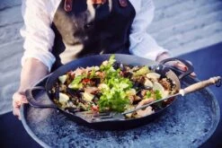 BK Black Steel Paellapan - Ø 38 Cm 16 BK Black Steel Paellapan - Ø 38 Cm -Keukenbenodigdheden 1200x800 243