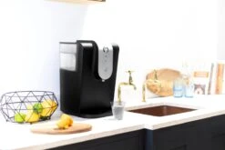 Waterkoeler Met Waterfilter - Aqua Optima Lumi -tafelmodel Waterkoeler Voor Thuis En Klein Kantoor | Capaciteit: 8,2L 13 Waterkoeler Met Waterfilter - Aqua Optima Lumi -tafelmodel Waterkoeler Voor Thuis En Klein Kantoor | Capaciteit: 8,2L -Keukenbenodigdheden 1200x800 9