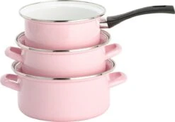 Lite-Body Pannenset - 3-delig - 2 Kookpannen & 1 Steelpan - Emaille - Serafijn Roze 9 Lite-Body Pannenset - 3-delig - 2 Kookpannen & 1 Steelpan - Emaille - Serafijn Roze -Keukenbenodigdheden 1200x836 1