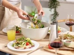 Joseph Joseph - Uno Saladeschaal - Met Saladebestek 16 Joseph Joseph - Uno Saladeschaal - Met Saladebestek -Keukenbenodigdheden 1200x899 18