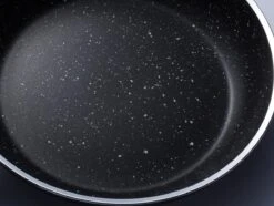 Sola Wokpan Stonehenge - Ø 28 Cm - Zwart/wit - Aluminium - Antiaanbaklaag -Keukenbenodigdheden 1200x906 12