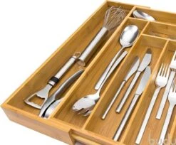 Budu Uitschuifbare Bamboe Bestekbak #45 (45 Cm Diep) - Bestekcassette Hout - Besteklade - 45 X 30,6 - 50 Cm - 6/8 Vakken -Keukenbenodigdheden 1200x992 2