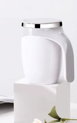 Zelfroerende Mok - Self Stirring Mug - Met Deksel - Thermosbeker -Keukenbenodigdheden 757x1200