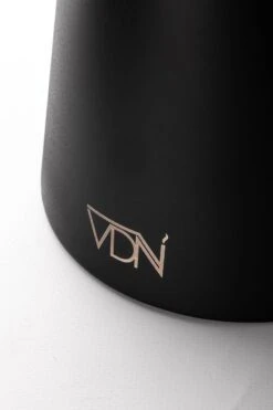 VDN RVS Theepot Dubbelwandig Met Filter - Zwarte Theekan 1 Liter - 902 16 VDN RVS Theepot Dubbelwandig Met Filter - Zwarte Theekan 1 Liter - 902 -Keukenbenodigdheden 800x1200 28