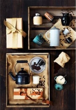 Le Creuset Demi Fluitketel - 1,1 L - Ebbenzwart -Keukenbenodigdheden 830x1200 2