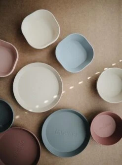 Siliconen Kommen - Mushie - Woodchuck - Set 2 -Keukenbenodigdheden 891x1200 1